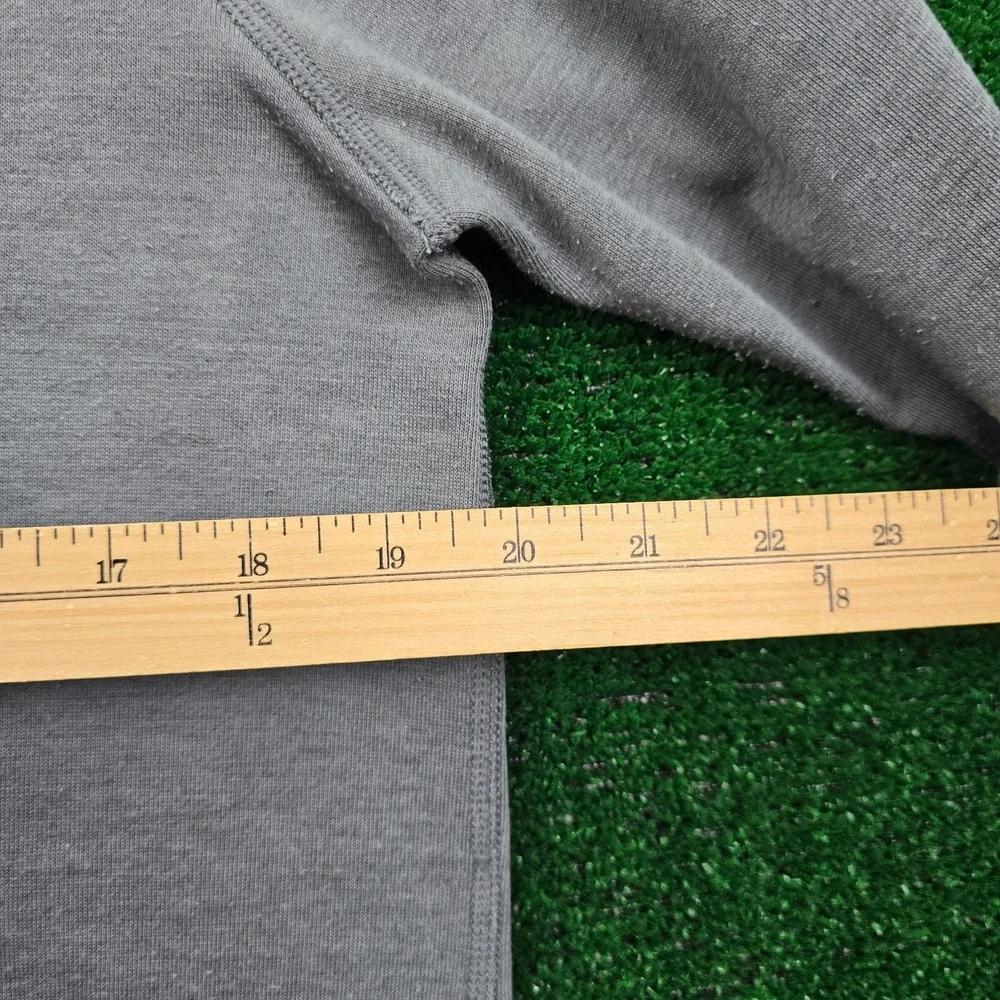 Nike Hoodie Womens Medium Gray Therma Dri-Fit Fleece Sweatshirt Casual‎ Pullover